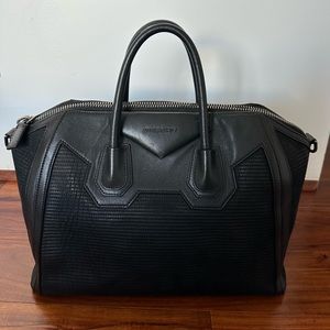 AUTHENTIC GIVENCHY ANTIGONA CLASSIC Handbag Shoulder bag Leather